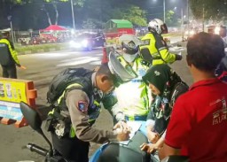 Puluhan Pengendara Terjaring Razia Jelang Tahun Baru 2025 di Jembatan Suramadu