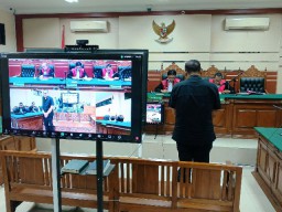 Berbelit-belit, Terdakwa Hibah Jombang Diputus 4 Tahun Penjara
