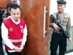 Hakim Putus Terdakwa Ivan Sugiamto 9 Bulan Penjara
