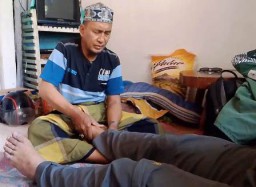 Tukang Pijat Urat Surabaya Akhirnya Bisa Naik Haji
