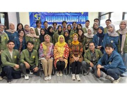 Kelompok 108 KKN UPN Veteran Jatim Fokus Industri Ekonomi Kreatif