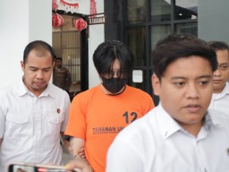 Tersangka KDRT Viral Ditangkap Sat Reskrim Polrestabes Surabaya