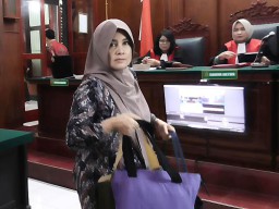 Sidang KDRT, Terdakwa Meiti Muljanti: Saya Diselingkuhi Benjamin DPRD Jatim dan Sodomi