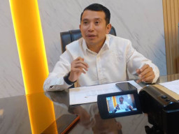 Jabatan Direksi BUMD Jatim Disoal
