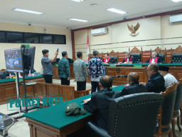 Hakim Tipikor Heran Biro Kesra Pemprov Jatim Beri Hibah Seragam GP Ansor Bondowoso Rp1,2 Miliar
