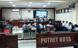 Hujan Interupsi Saat Jaksa Memeriksa 10 Anggota DPRD Jember di Pengadilan Tipikor