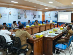 Dewan Pendidikan Jatim Ajak Sekolah Ajarkan Siswa Mampu Ubah Sampah Menjadi Berkah