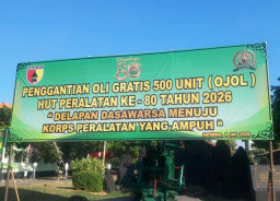 Paldam V Brawijaya Bagi Oli Gratis untuk 500 Pengemudi Ojek Online 