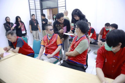 Kejari Surabaya Terima Pelimpahan 46 Tersangka Sindikat Internasional Love Scamming