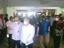 Anggota Komisi III DPR RI Sambangi PN Surabaya