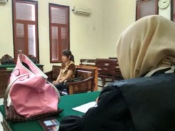Bos Kosmetik Ilegal Jong Lie Dihukum Percobaan