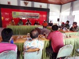 Camat Tambaksari Sosialisasi Perwali Covid-19