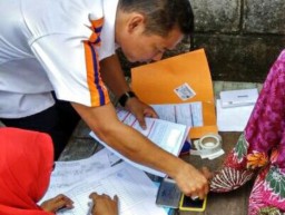 Dana PKH dan BPNT di Gerongan Terindikasi Pungli