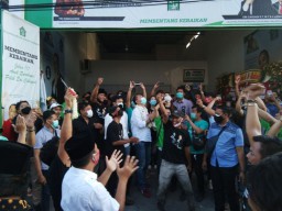 Eri Cahyadi Janji Balai RW Jadi Tempat Les
