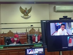 Gratifikasi, Eddy Rumpoko Diputus 7 Tahun Penjara