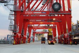 Subholding Pelindo Catat Arus Peti Kemas 8,2 Juta Teus