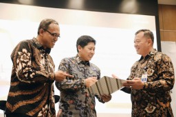 Pelindo III Layani Jasa Pandu & Tunda di Selat Malaka