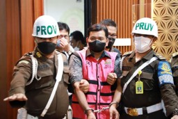 Korupsi Impor Baja Untuk Kepentingan BUMN