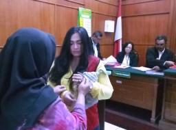 Niken Panin Bank Dituntut 10 Bulan Penjara