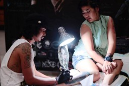 Ratusan Peserta Ikuti Festival Tatto di Surabaya