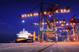 Pelindo III Jamin Kelancaran Arus Logistik Saat PPKM