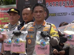 Dua Pemuda Bawa 24,1 Kg Sabu-sabu Ditangkap