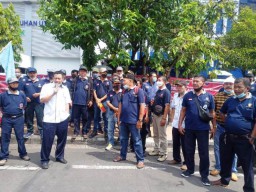 TKBM Tanjung Perak Geruduk Otoritas Pelabuhan