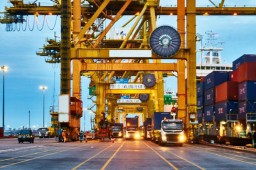 Tengah Pandemi Bisnis Pelindo 3 Melebihi Target