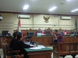 Pengacara Hendro Jampi-jampi Panitera Hamdan dan Hakim Itong