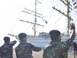 Wakasal Lepas Satgas Pelayaran Operasi Diplomasi