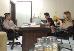 Polrestabes Surabaya Selidiki Al-Qur'an Salah Cetak