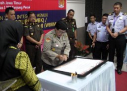 Kanim Tanjung Perak Deklarasi Zona Integritas