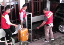 Polisi Geledah Rumah Hidayat PSSI