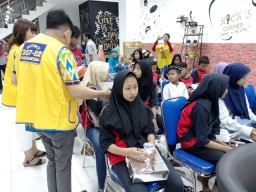 LCS Sejahtera Bukber Bersama Anak Negeri