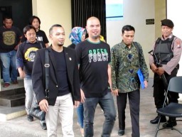 Polrestabes Surabaya Periksa Ahmad Dhani Prasetyo