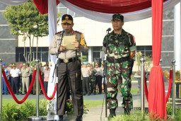 Ribuan Personel TNI &amp; Polri Jaga Pilkada Jatim