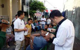 Ratusan Warga Kremil Dapat Pengobatan Mata Gratis
