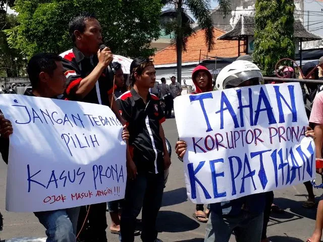 GPD dan Warga Kepatihan Demo Kejari Sidoarjo