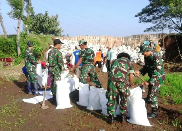 Tanggul Sumberduren Kediri Jebol