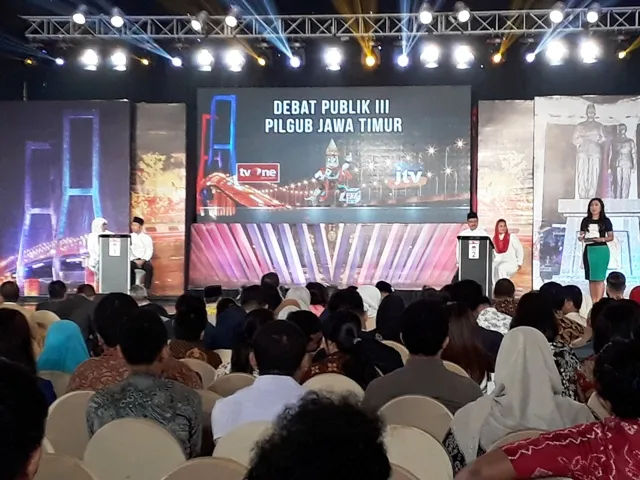 Debat Publik Pilgub Jatim III Diumpat Penonton