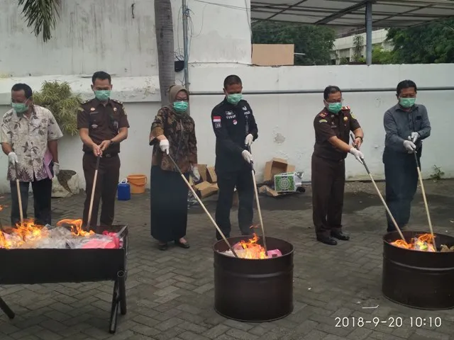 Kejari Tanjung Perak Musnahkan Sabu 514 Gram