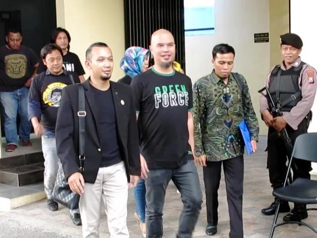 Polrestabes Surabaya Periksa Ahmad Dhani Prasetyo