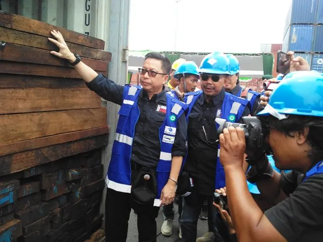 Gakkum KLHK Amankan 384 Kontainer Kayu Ilegal