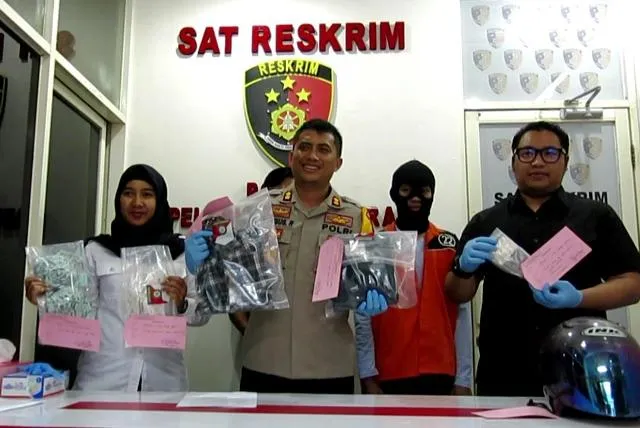Kenal di FB, Remaja Tamat SMP Hamili Pelajar SMA