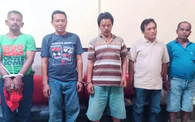Polsek Simokerto Gerebek Penjudi Kyu-kyu