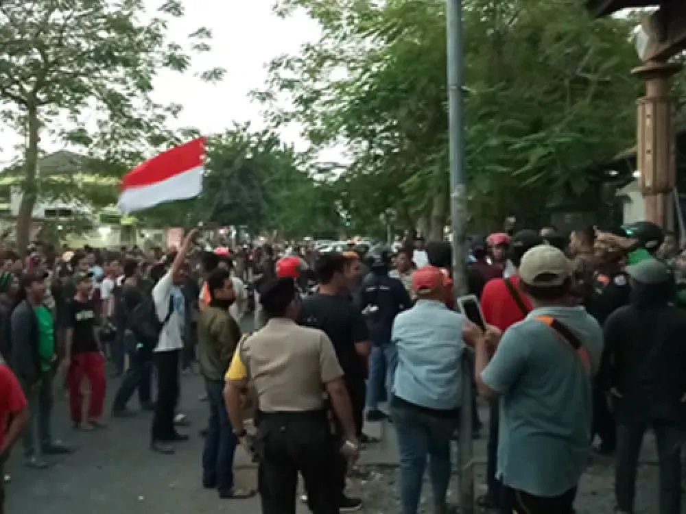 Asrama Mahasiswa Papua Diserbu Arek Suroboyo