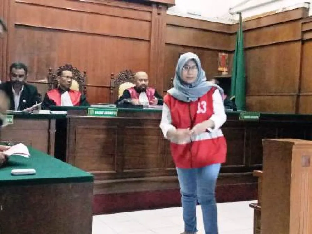 Ike Kurnia Cahyaningtyas Gelapkan Uang Rp 8,6 Juta