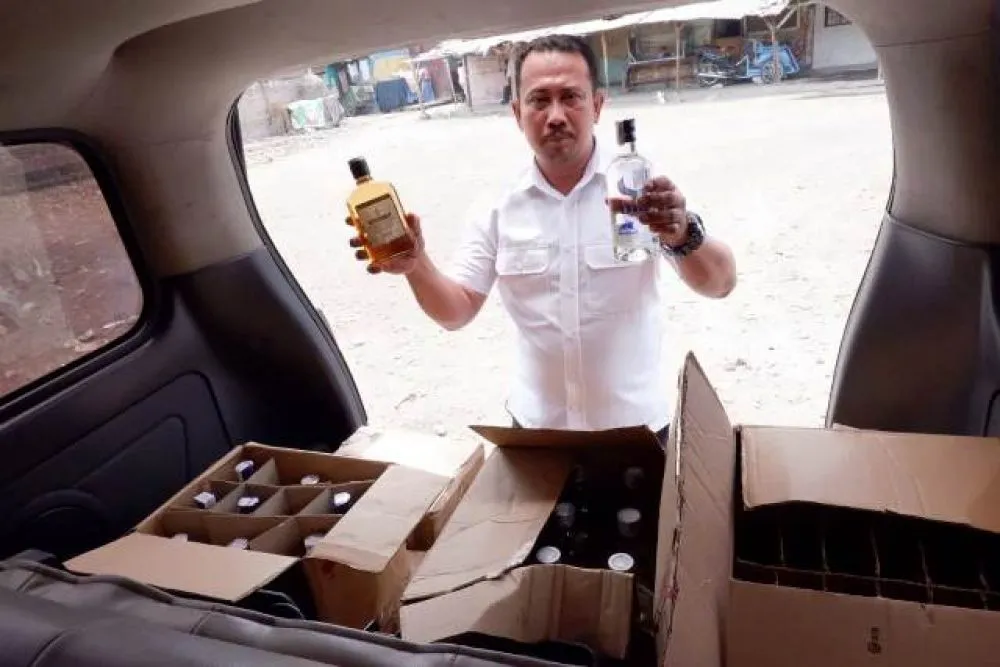 Polres Pasuruan Gerebek Warung Miras