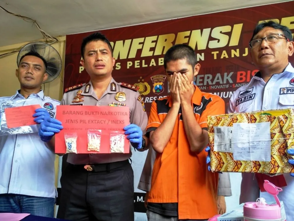 Polisi di Surabaya Tangkap Kurir Ineks di Samarinda