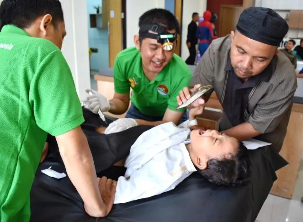 Pelindo III Group Gelar Khitan Massal di 3 Kota